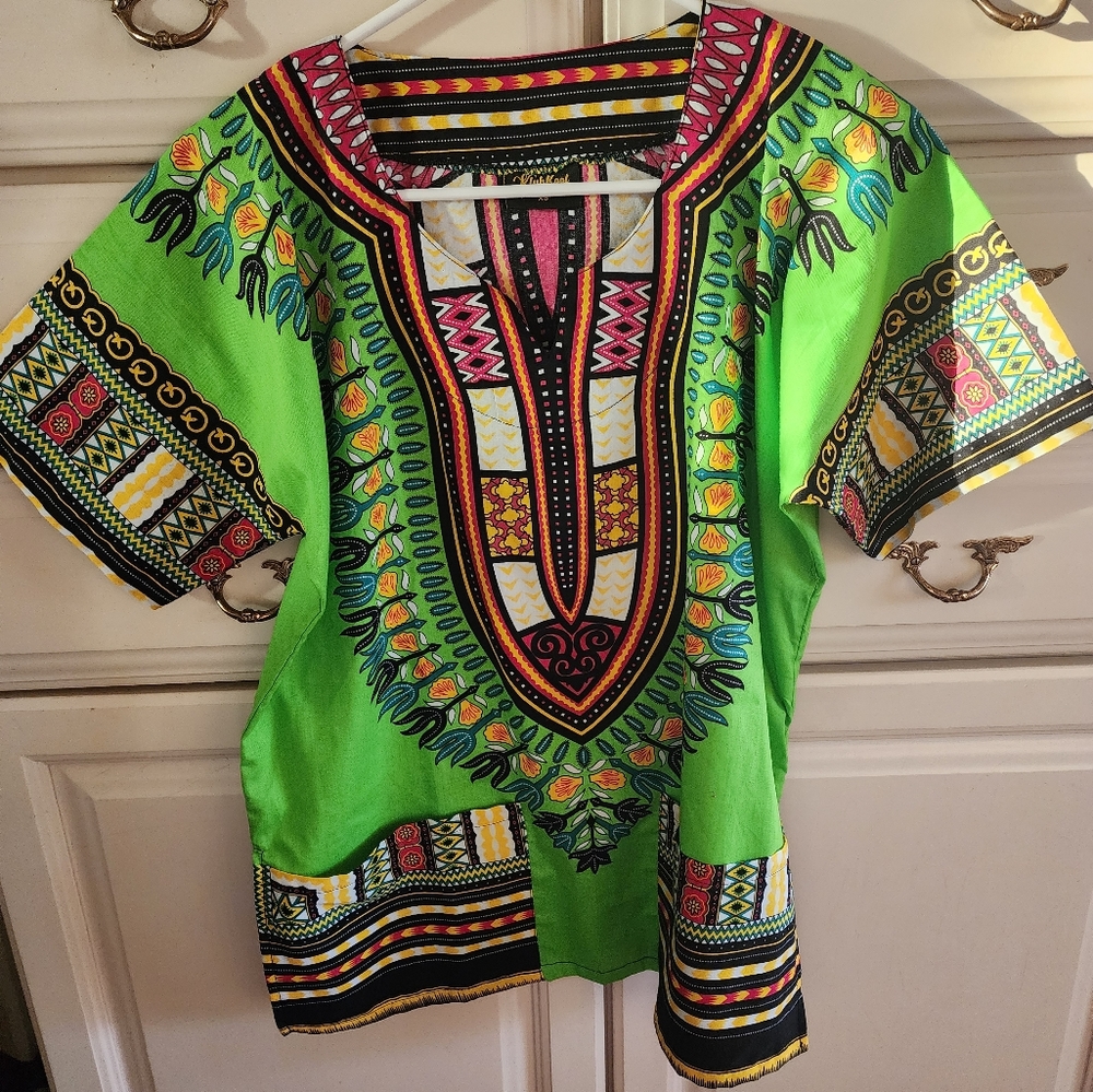 NWOT Unisex African dashiki, size XS
